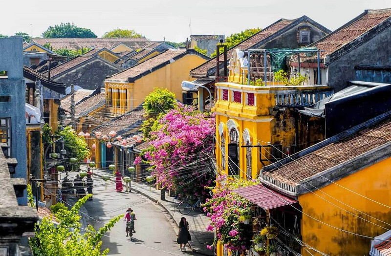 Hoi An travel in February
